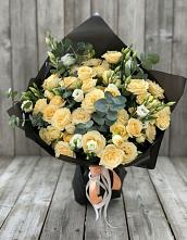 Букет цветов из:  Розы и Лизиантусы #REPLACE_PRED# Акуше