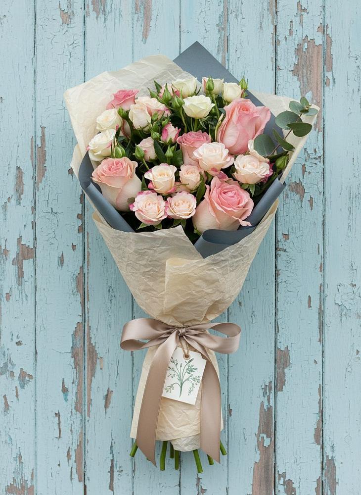 Букет цветов из: Розы в Акуше