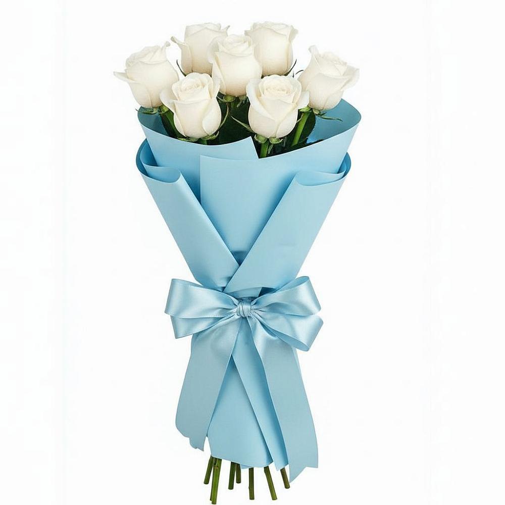 Букет 7 белых роз Проуд в Акуше
