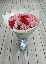 Букет цветов из:  Альстромерии в Акуше