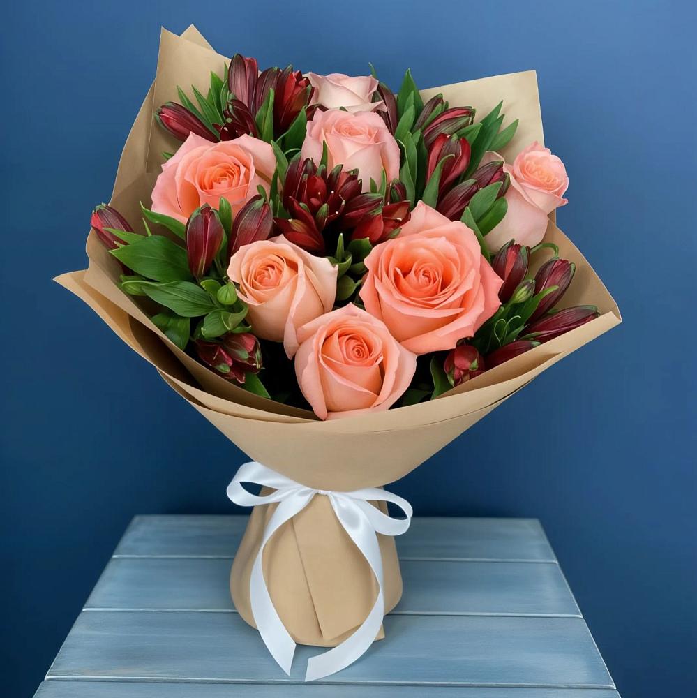 Букет цветов из: Розы и Альстромерии в Акуше