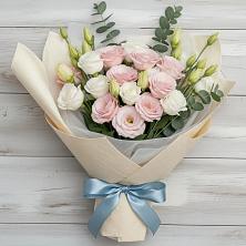 Букет цветов из:  Лизиантусы в Акуше