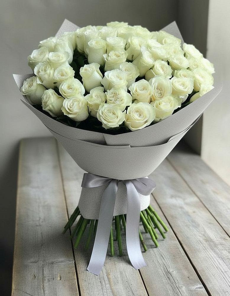 Букет 35 Белых роз в Акуше