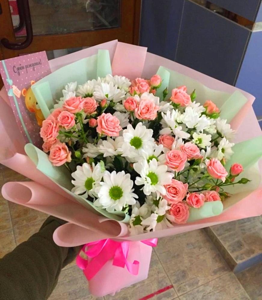 Букет цветов из: Розы и Хризантемы в Акуше