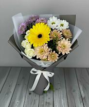 Букет цветов из:  Розы, Герберы и Хризантемы в Акуше