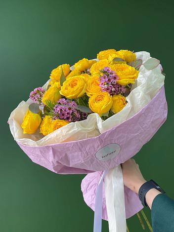 Букет Кустовые желтые розы в Акуше