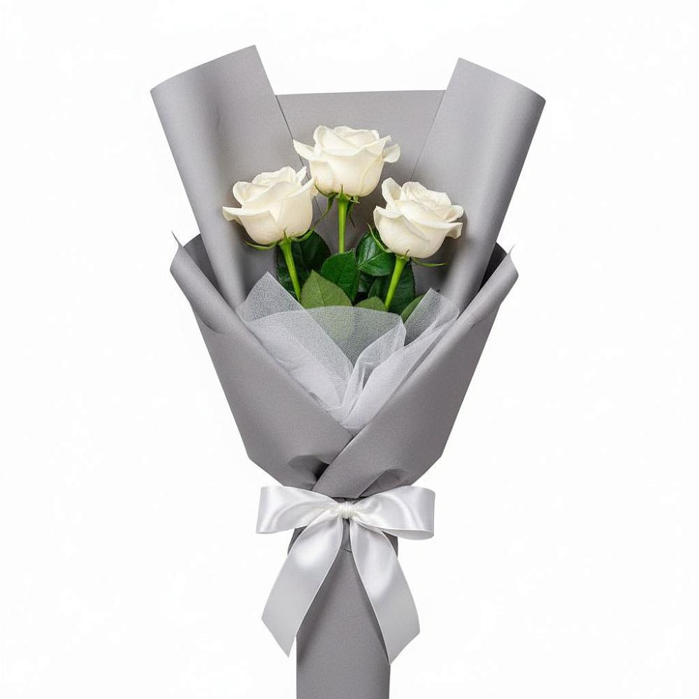 Букет 3 белые розы в Акуше
