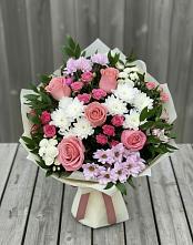 Букет цветов из:  Альстромерии, Гвоздики, Розы и Хризантемы в Акуше