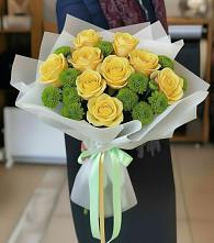 Букет цветов из:  Хризантемы и Розы в Акуше