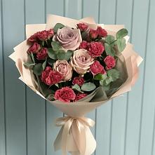 Букет цветов из:  Гвоздики и Розы в Акуше