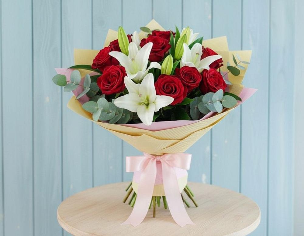 Букет цветов из: Лилии и Розы в Акуше